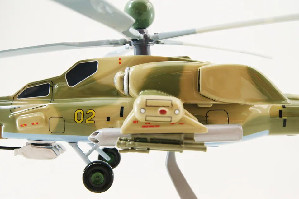 Модель вертолета Ми-28 (Масштаб 1:48) — фото 20