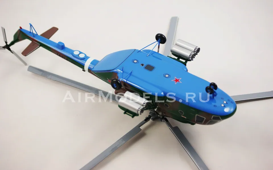 Модель вертолета Ми-8АМТШ (Масштаб 1:48, в камуфляжной окраске) — фото 6