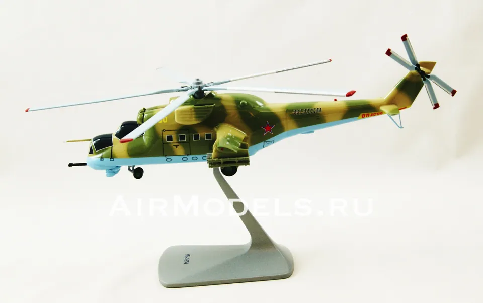 Модель вертолета Ми-35М (Масштаб 1:48, в камуфляжной окраске) — фото 4