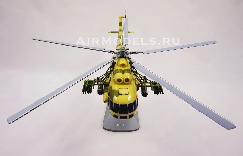 Модель вертолета Ми-8 (Масштаб 1:48) — фото 5